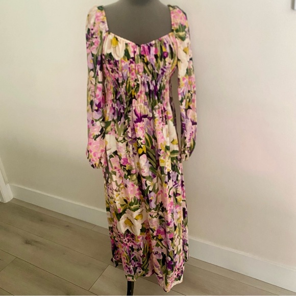 NWT H&M LONG BALLOON SLEEVE SMOCKED FLORAL SWEETHEART NECKLINE MIDI DRESS MEDIUM - Picture 2 of 10